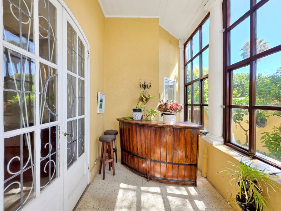5 Bedroom Property for Sale in Fresnaye Western Cape